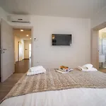 Villa Luen Near Pula With Large Garden And Private Pool For Families